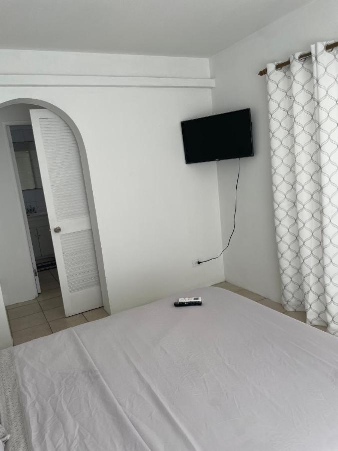 Petals Lovely Beach Villa St. John's Екстериор снимка